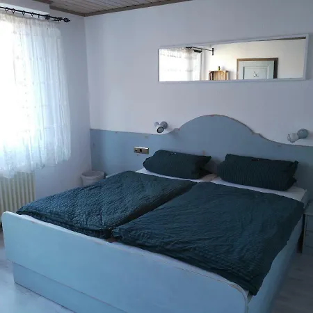 Cafe Schwatzchen Bed & Breakfast